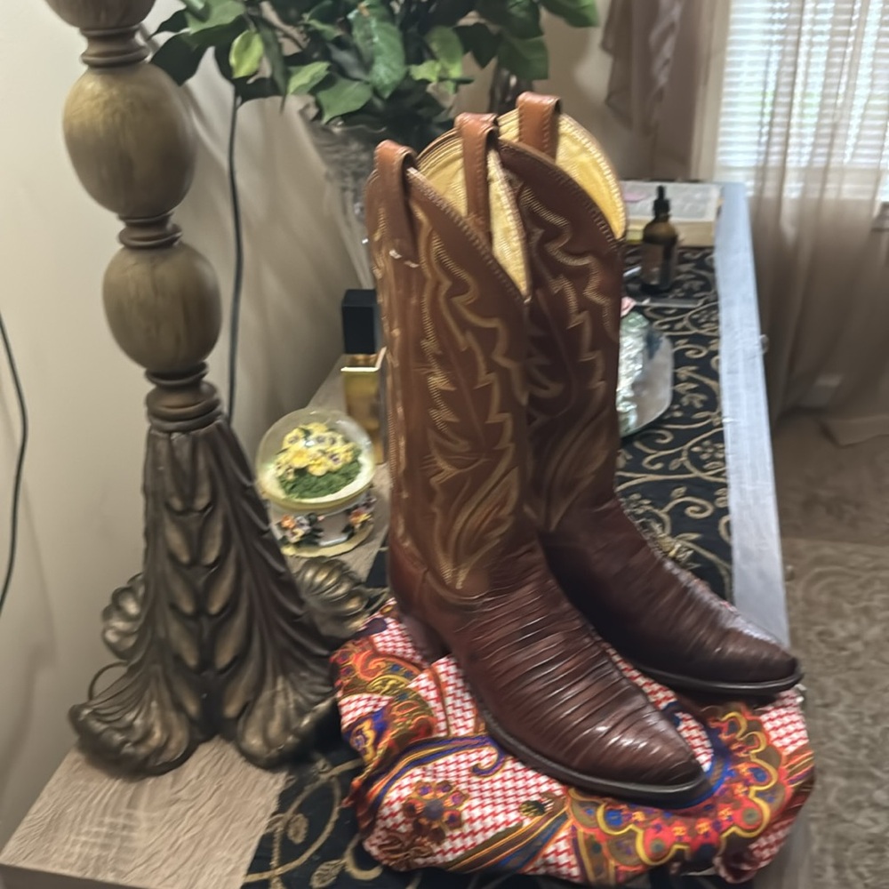Women’s Justin Lizard Cowboy Boots - Picture 4 of 5